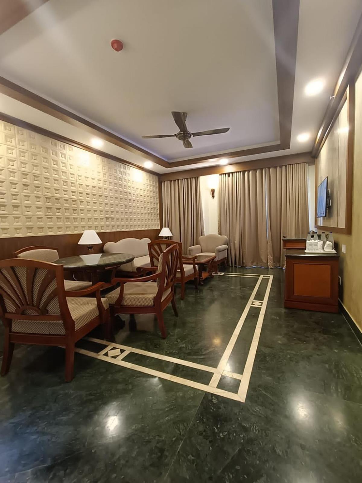 Tea County Hotel Munnar Kültér fotó