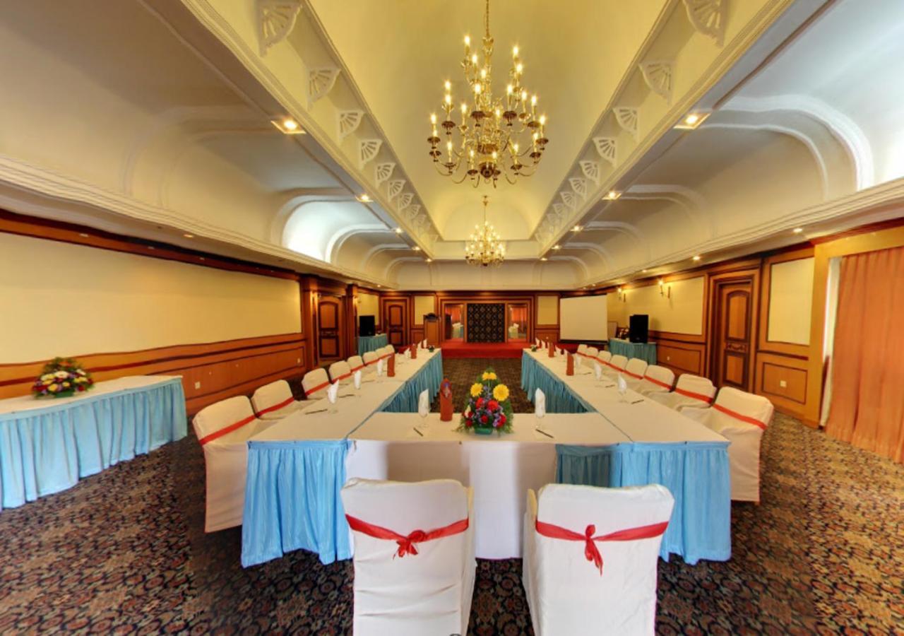 Tea County Hotel Munnar Kültér fotó